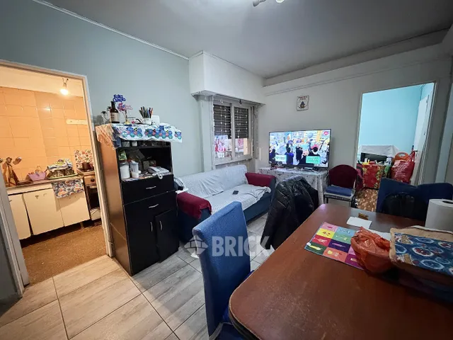 URIBURU, JOSE EVARISTO al 400 Piso 1 3