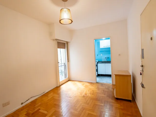 RIVADAVIA, AV. al 6100 Piso 2 3