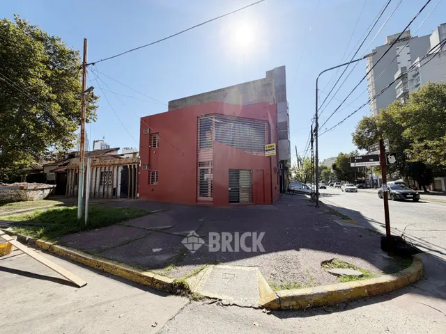 BROWN, ALMIRANTE, AV. al 2300 1