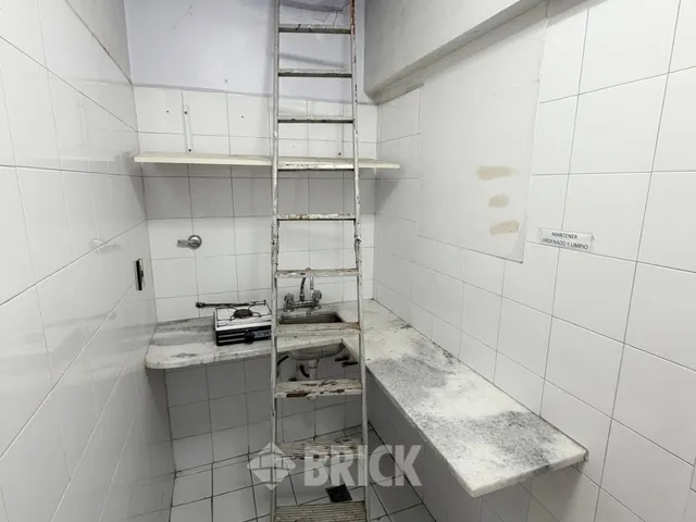 BROWN, ALMIRANTE, AV. al 2300 42