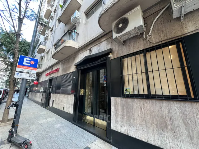 URUGUAY al 1300 Piso 4 12