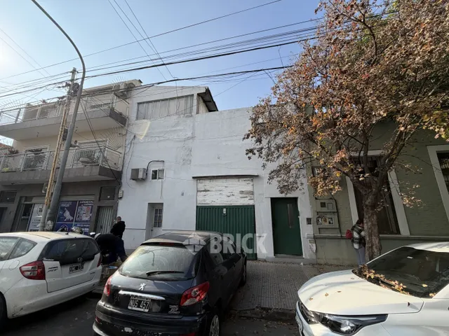 MUÑECAS al 800 Piso PB 25