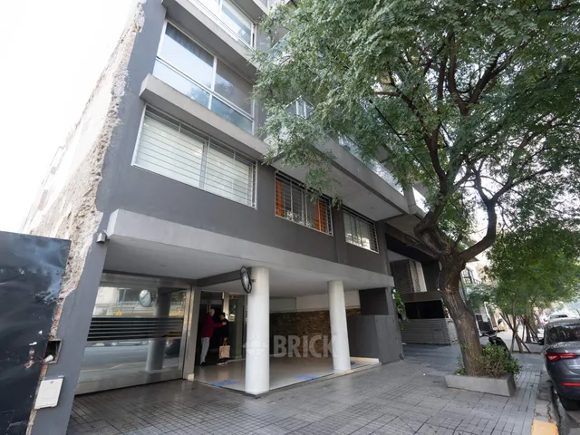 DIRECTORIO, AV. al 1500 Piso 5 18