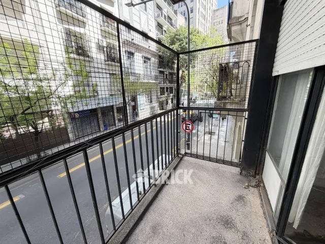 ALVEAR, MARCELO T. DE al 2000 Piso 1 10