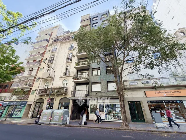 ALVEAR, MARCELO T. DE al 2000 Piso 1 33