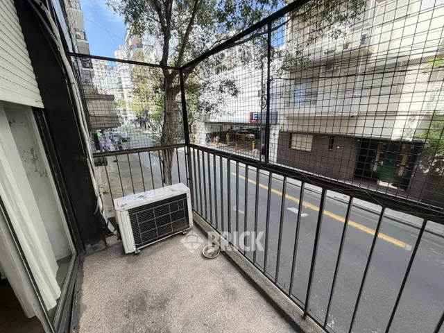 ALVEAR, MARCELO T. DE al 2000 Piso 1 9