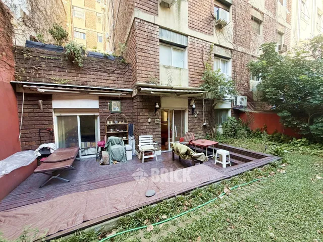 ECUADOR al 1400 Piso PB 12