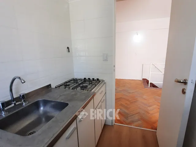 SUIPACHA al 700 Piso 14 18