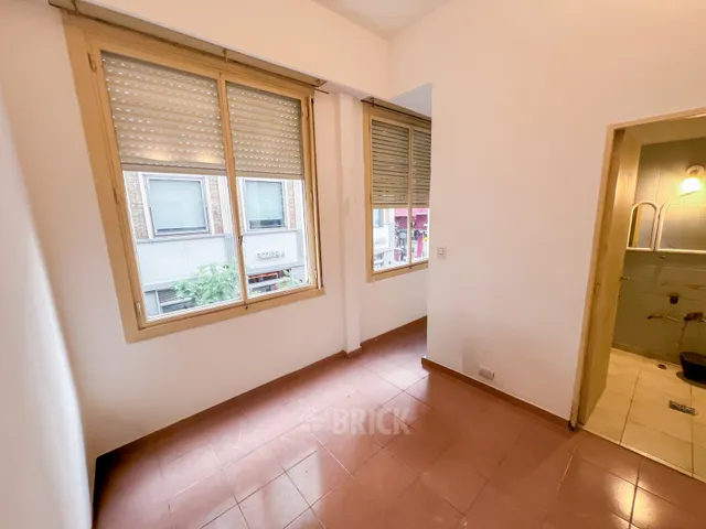 PARAGUAY al 500 Piso 1 8