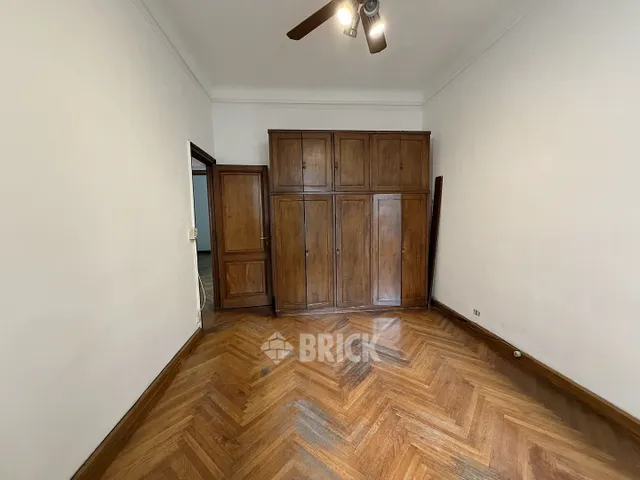 RODRIGUEZ PEÑA al 1300 Piso 1 12