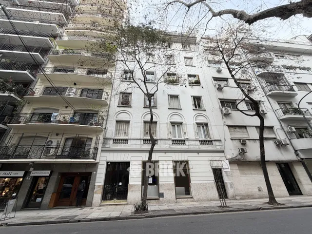 RODRIGUEZ PEÑA al 1300 Piso 1 30
