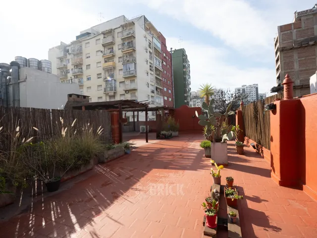SAAVEDRA al 400 Piso 1 25