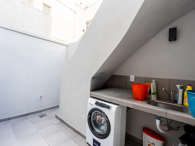 ESPINOSA al 1500 Piso PB 11