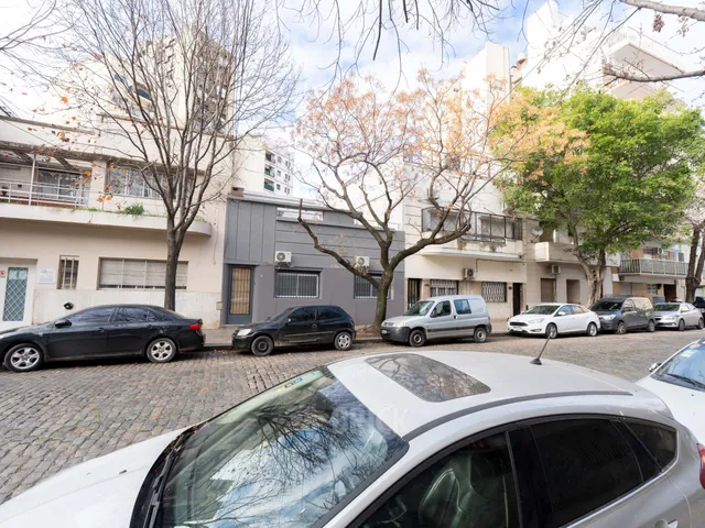 ESPINOSA al 1500 Piso PB 19