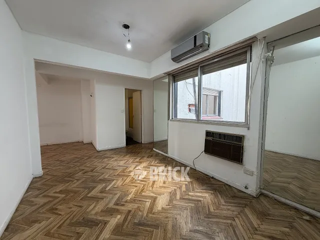 CHARCAS al 3100 Piso 8 1