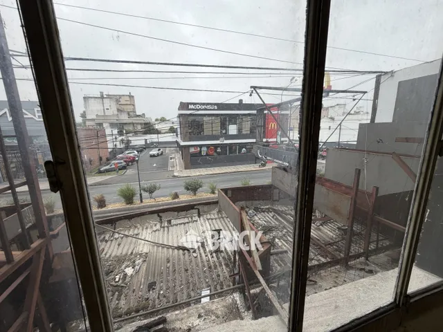 YRIGOYEN, HIPOLITO, AV. al 8200 55