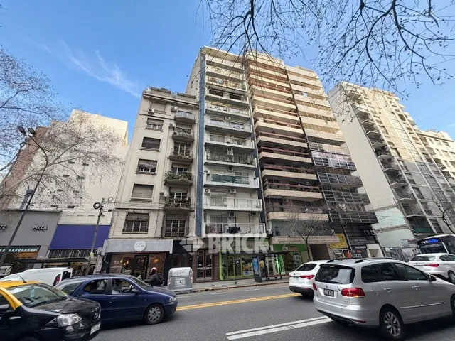 PUEYRREDON, AV. al 700 Piso 9 30