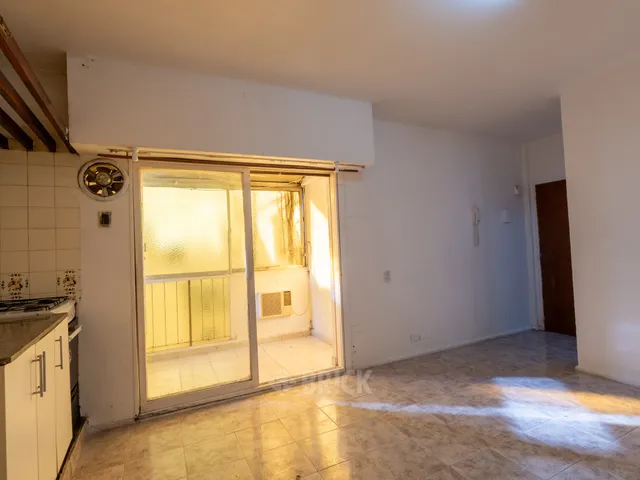 OTAMENDI al 200 Piso 8 1