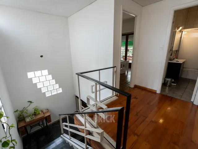BAUNESS al 200 Piso PB 15