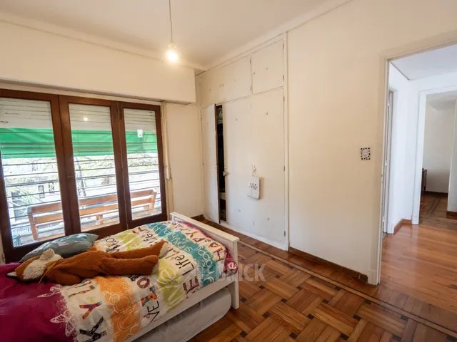 BAUNESS al 200 Piso PB 25