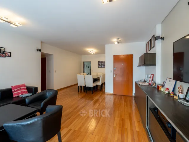 GALLARDO, ANGEL AV. al 100 Piso 3 3