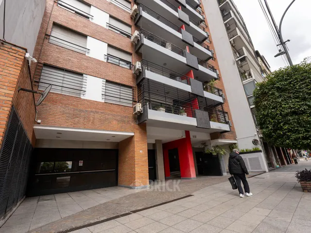 GALLARDO, ANGEL AV. al 100 Piso 3 49