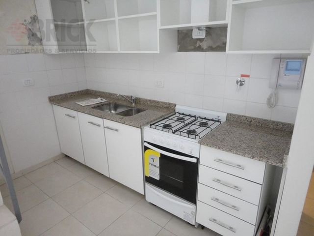 ROJAS al 600 11