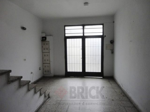 MATIENZO, BENJAMIN al 3100 Piso 1 25