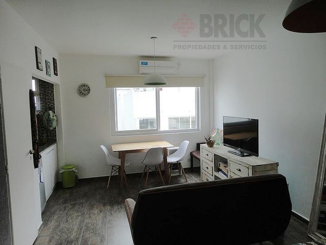 LAVALLE al 2800 Piso 8 2