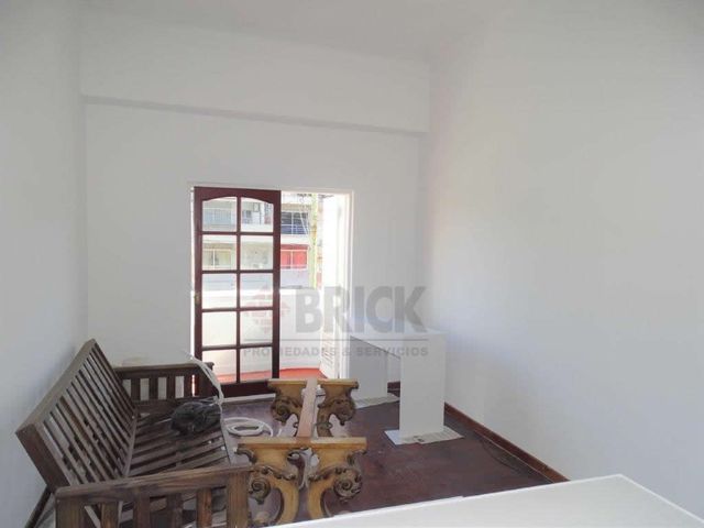 ALVAREZ THOMAS, AVDA. al 900 Piso 1 2