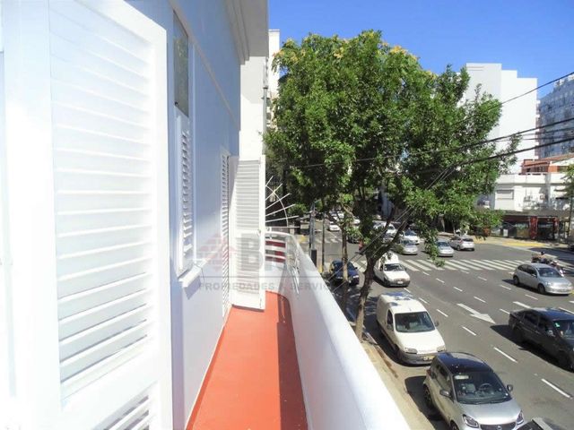 ALVAREZ THOMAS, AVDA. al 900 Piso 1 3