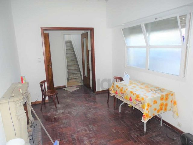 ALVAREZ THOMAS, AVDA. al 900 Piso 1 5