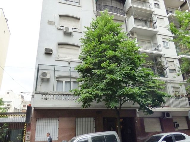 BILLINGHURST al 2000 Piso 3 47