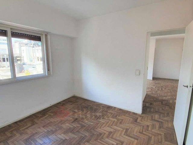 LARREA al 900 Piso 5 2