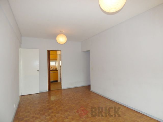 SALTA al 1300 Piso 13 3