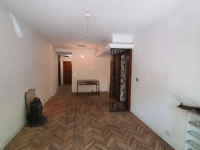 CORRIENTES, AVDA. al 4900 Piso 1 5