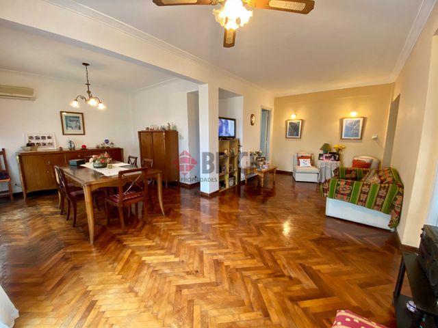 19 DE MARZO al 100 Piso 7 B 4