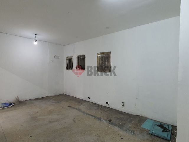 LAS HERAS, AV. al 2600 4