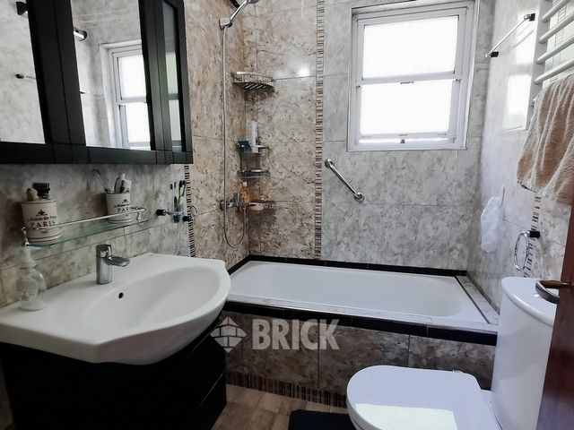 AVELLANEDA, AV. al 2400 Piso 2 13