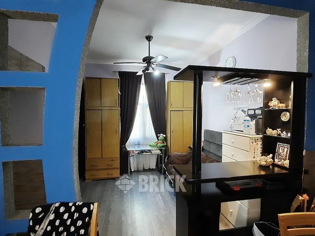 AVELLANEDA, AV. al 2400 Piso 2 4