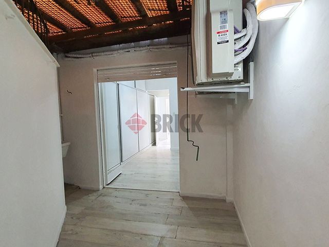 MARTINEZ, ENRIQUE al 600 Piso PB 16