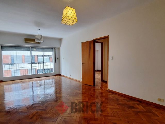 MANSILLA, GRAL. LUCIO al 2400 Piso 2 2