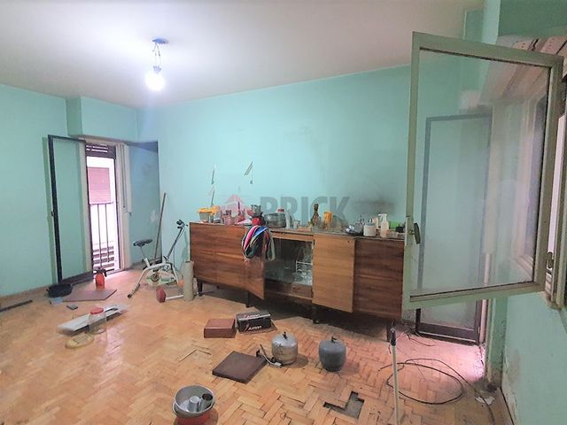 SARMIENTO al 4400 Piso 1 4