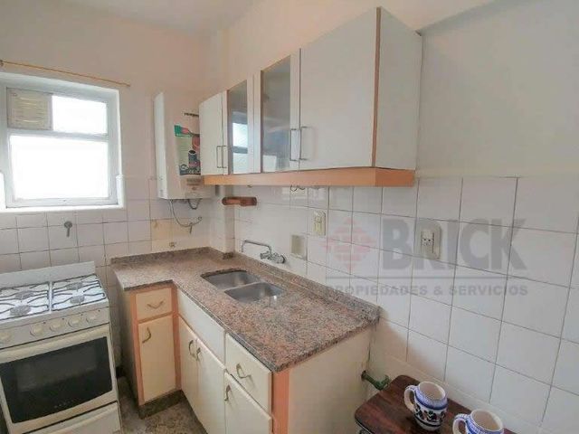 SALGUERO, JERONIMO al 1900 Piso 4 5