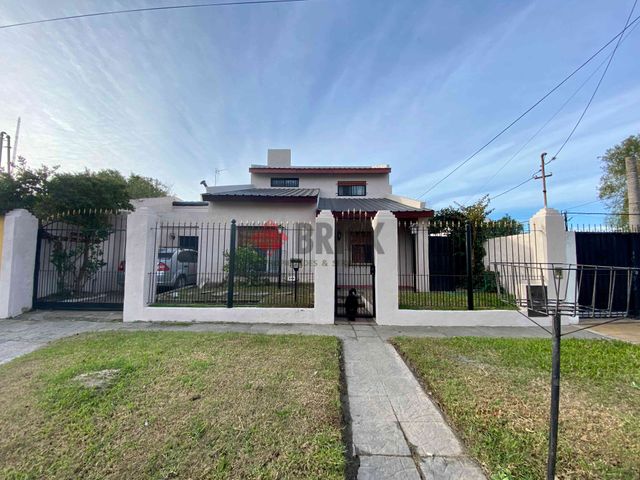 JOSE MARIA PAZ al 300 2