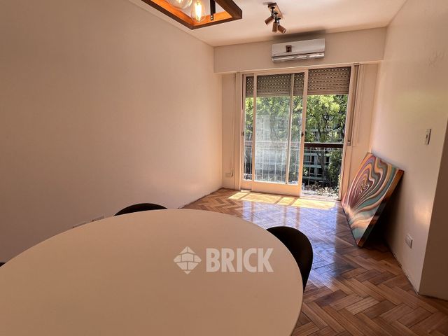 THAMES al 2000 Piso 5 4