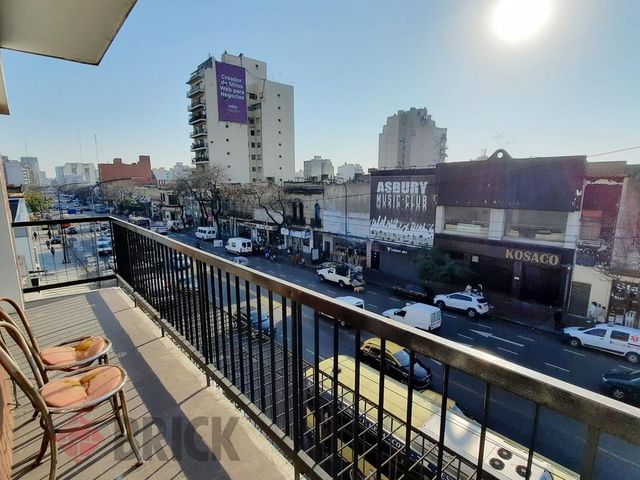 RIVADAVIA, AVDA. al 7500 Piso 2 5