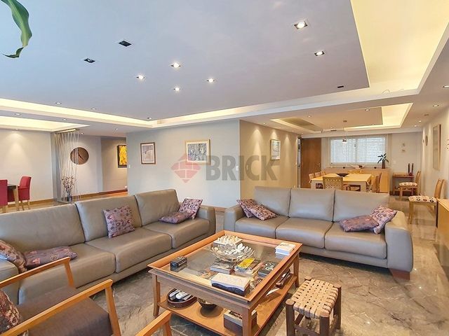 AUSTRIA al 2600 Piso 12 8