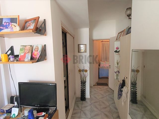 GRANADEROS al 400 Piso 2 4