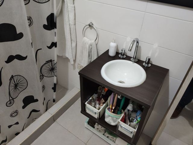 FONROUGE al 200 Piso PB 18